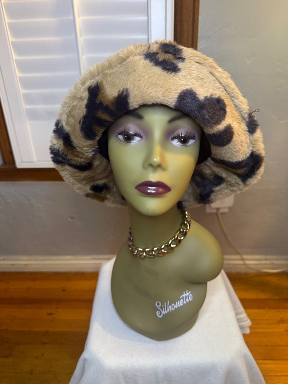 Faux Fur Leopard Print Bucket Hat - Tan & Black